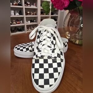 Vans Checkerboard Mule Sneakers With Laces! Size 7.5